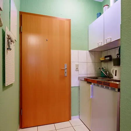 Gemuetliche Mit Balkon Wohnung6 * 罗斯托克