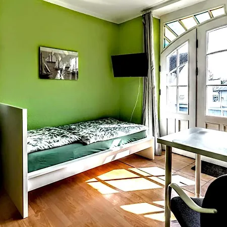 Gemuetliche Mit Balkon Wohnung6